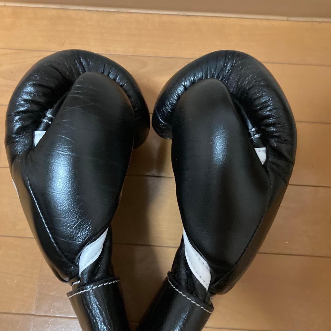 Winning ボクシンググローブ 10 oz ブラック