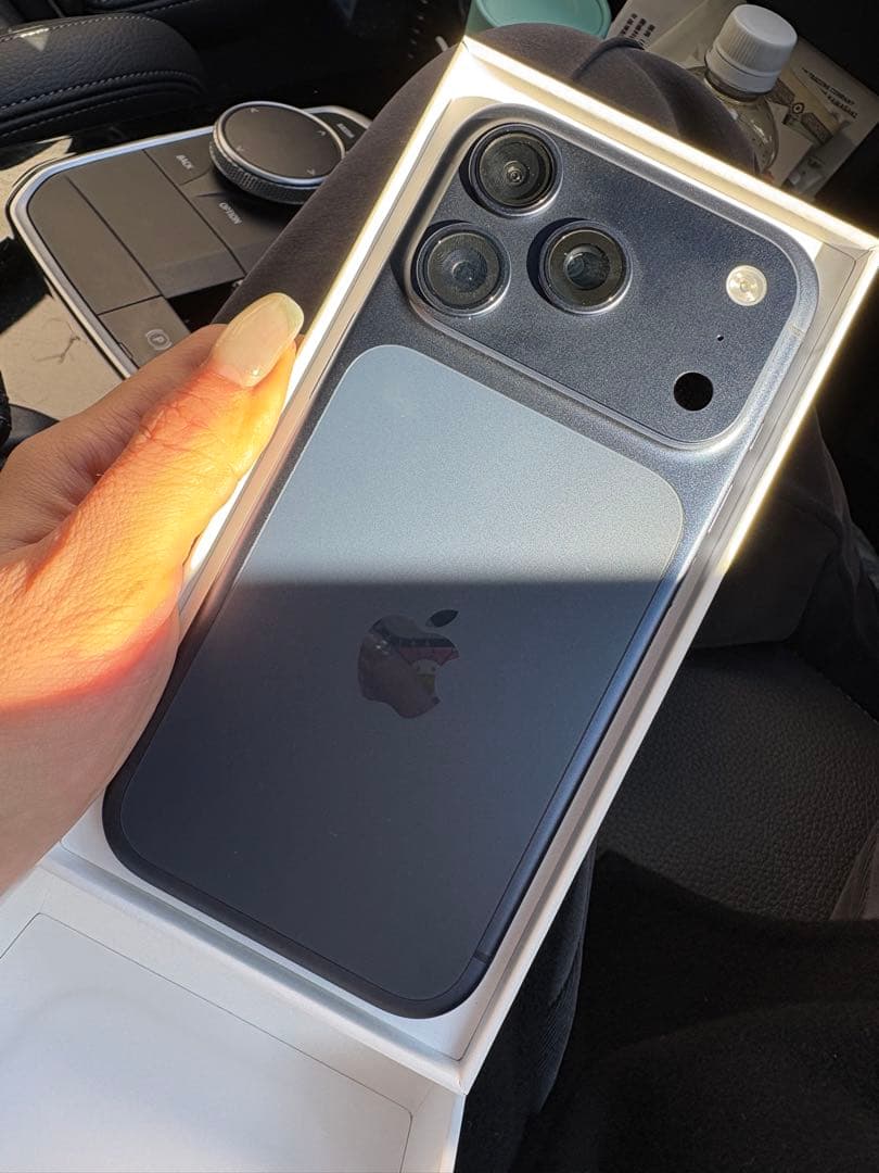 iphone 17 PRO 256G 26年一月購入　超美品