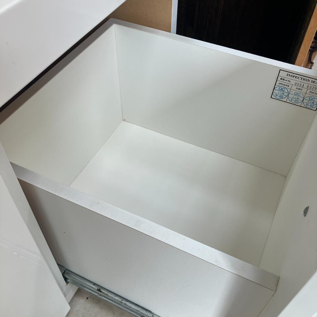 【福岡市　市内近郊限定】ニトリ 食器棚 ホワイト ガラス扉 配送設置無料♬