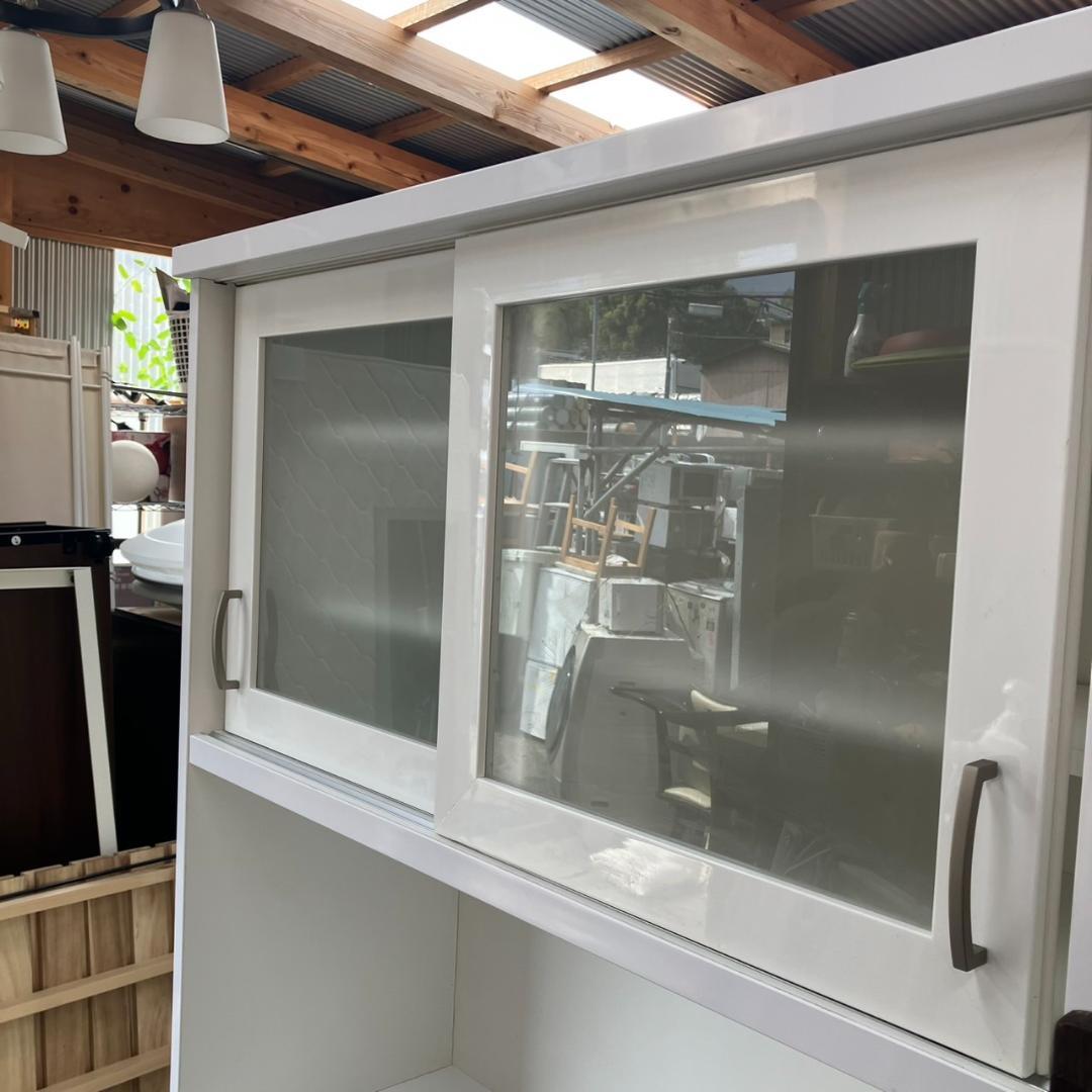 【福岡市　市内近郊限定】ニトリ 食器棚 ホワイト ガラス扉 配送設置無料♬