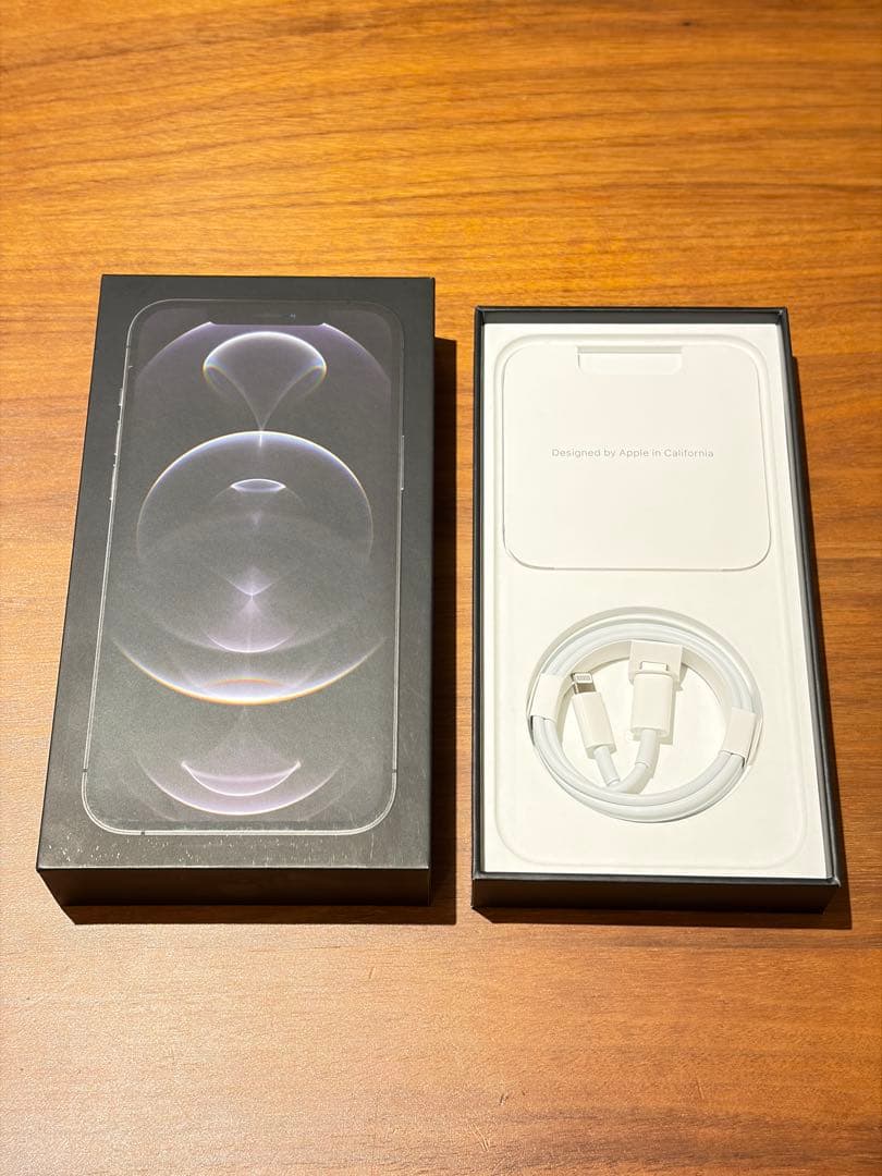 [バッテリー94%] iPhone 12 Pro Max256GB グラファイト