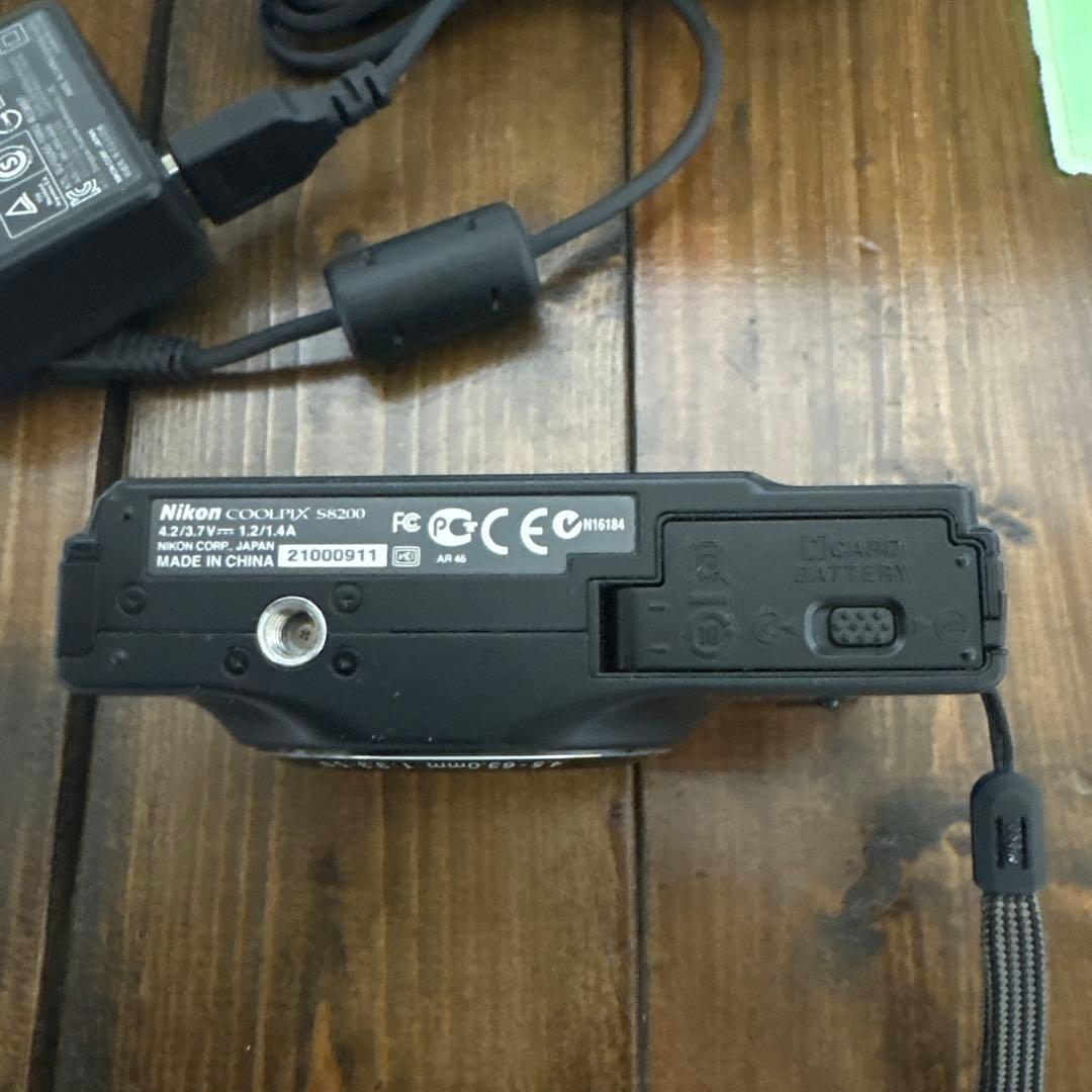 Nikon COOLPIX S8200 デジタルカメラ 4GB SD付