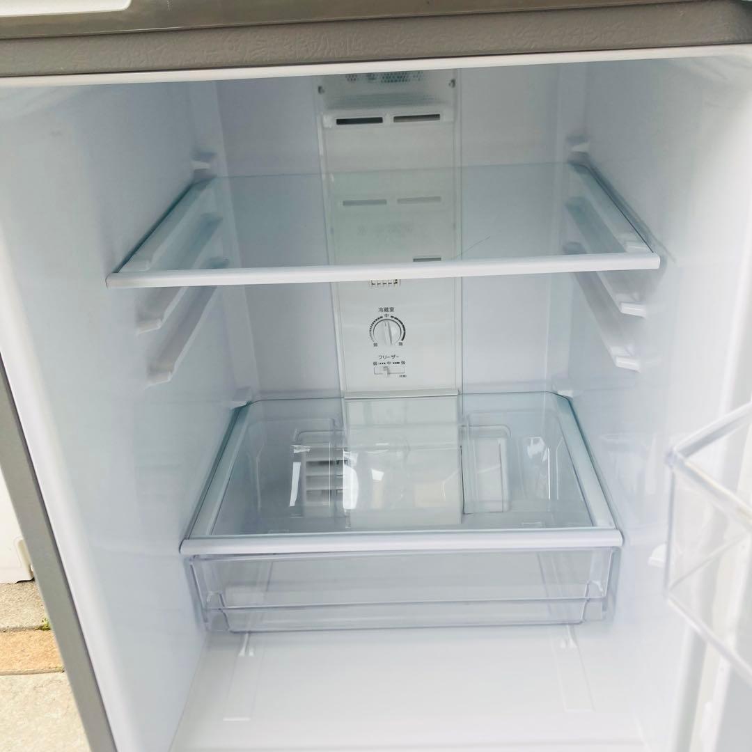 AQUA 冷凍冷蔵庫 AQR-13J(S)ドアポケット割れあり◇2020年製