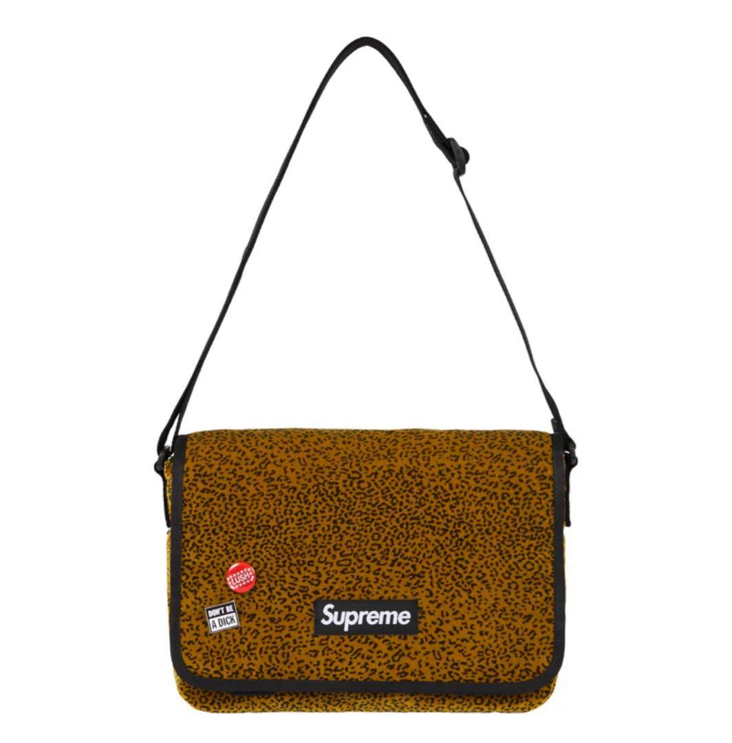 バッグ Supreme Velvet Small Messenger Bag