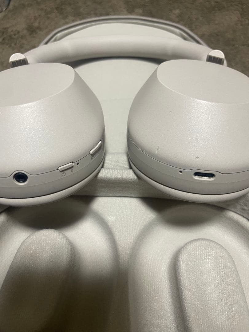 SONY WH-1000XM5 ヘッドフォン プラチナシルバー