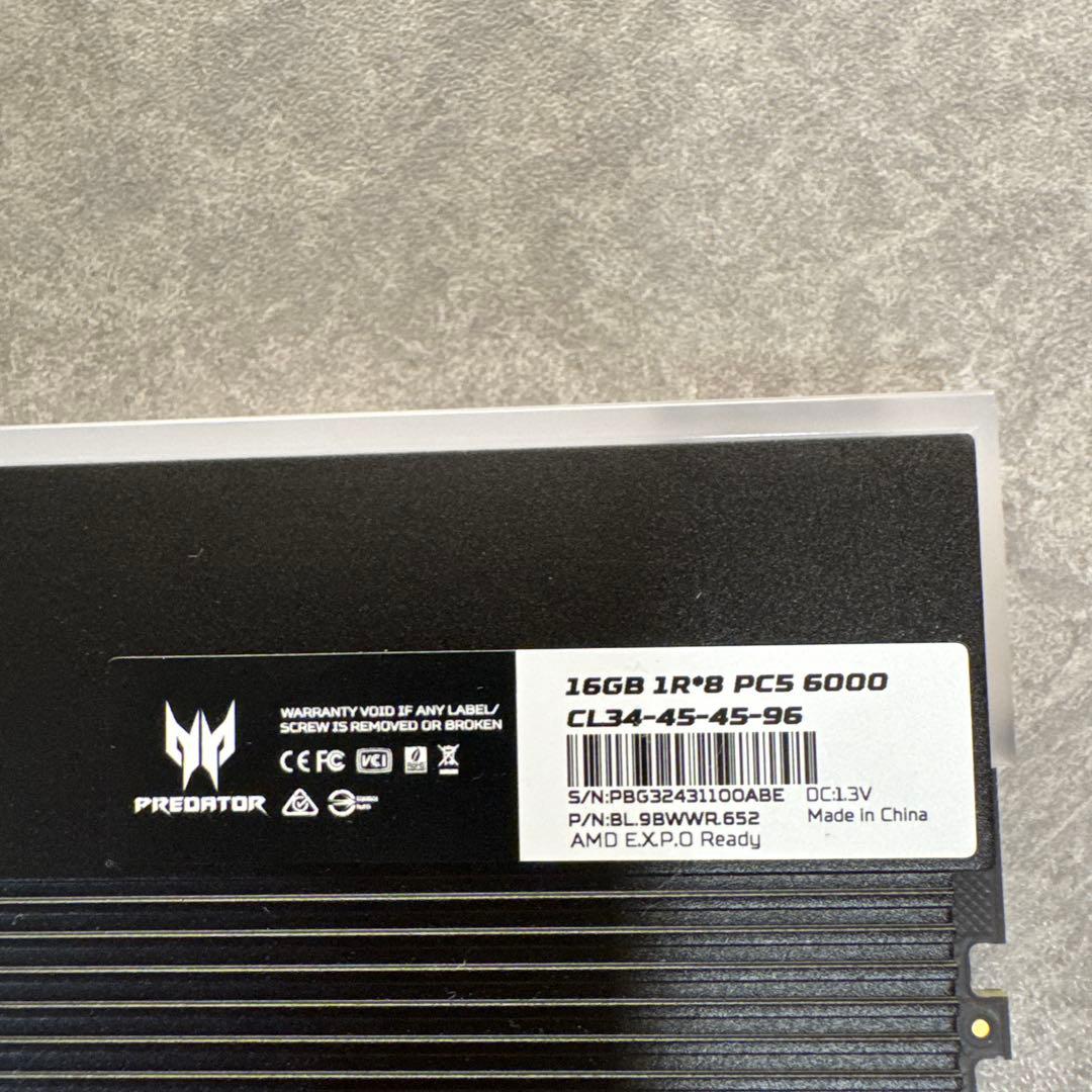 メモリー acer Vesta II RGB DDR5 32GB(16x2)6000MHz