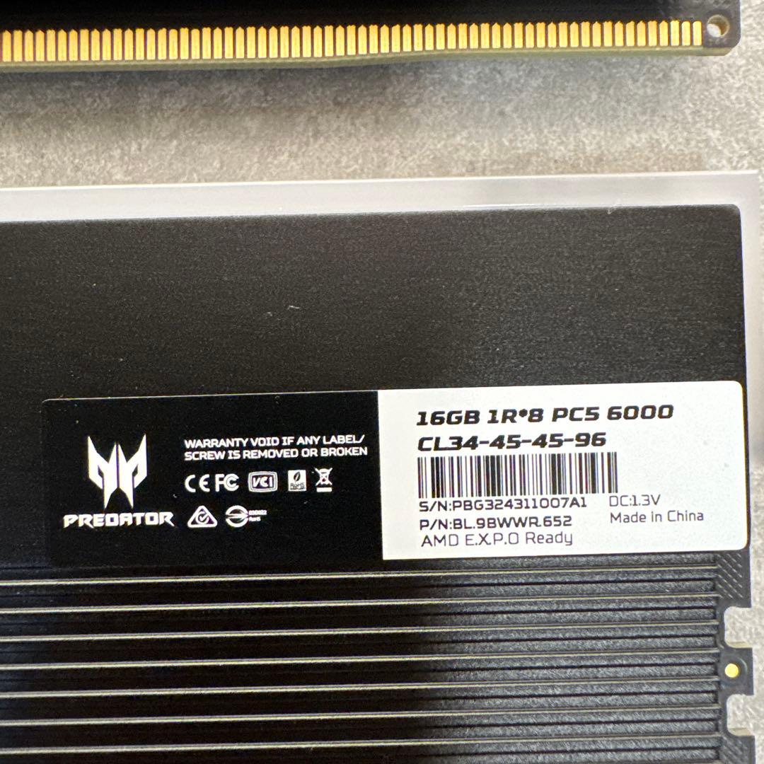 メモリー acer Vesta II RGB DDR5 32GB(16x2)6000MHz