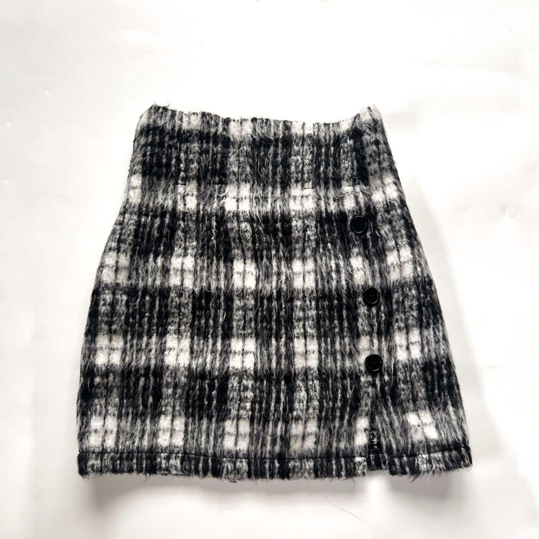 【完売】ディアンテ DIANTE スリットデザイン シャギー ミニスカート S