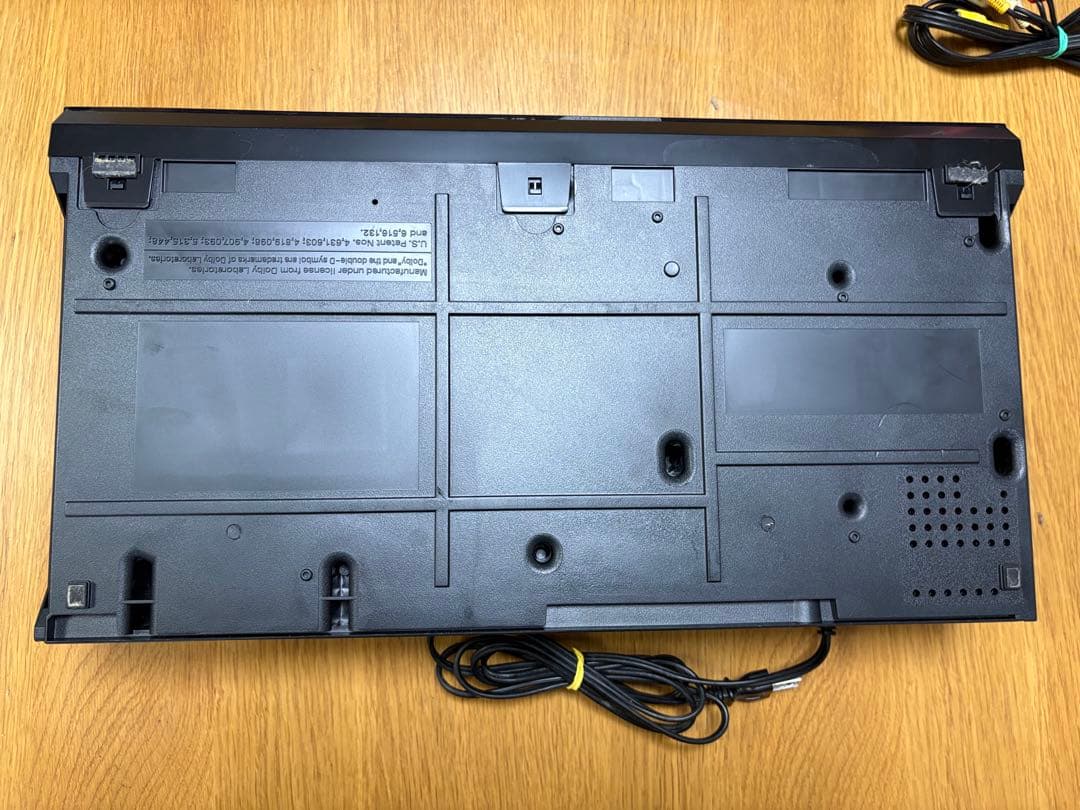 TOSHIBA SD-V800 カセットテープVHS/DVDプレーヤー