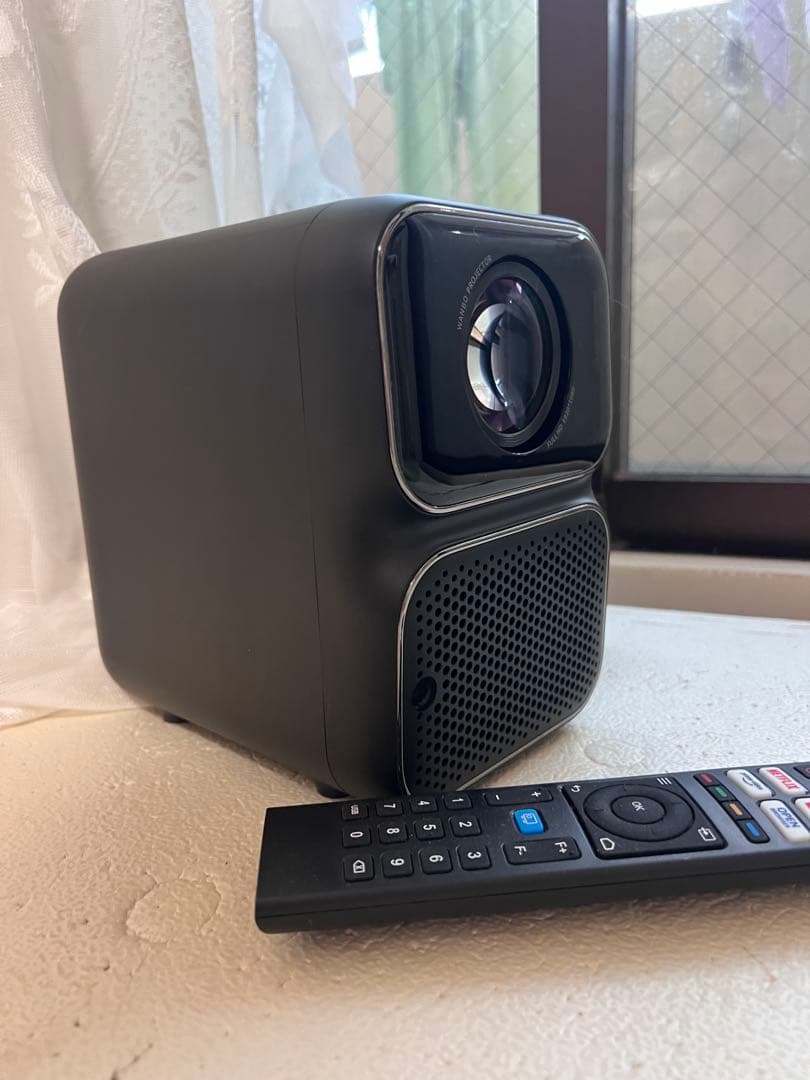 Wanbo TT プロジェクター本体