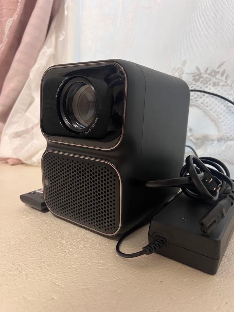 Wanbo TT プロジェクター本体