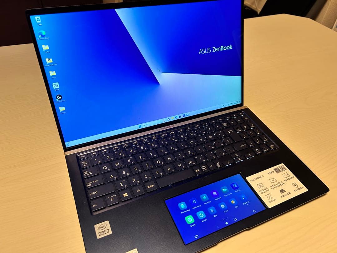 ASUS ノートパソコン ZenBook 15
