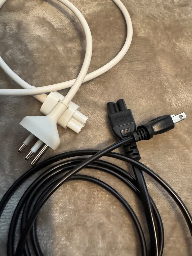 Apple M3 iMac 24インチ 本体 16GB/256GB と付属品