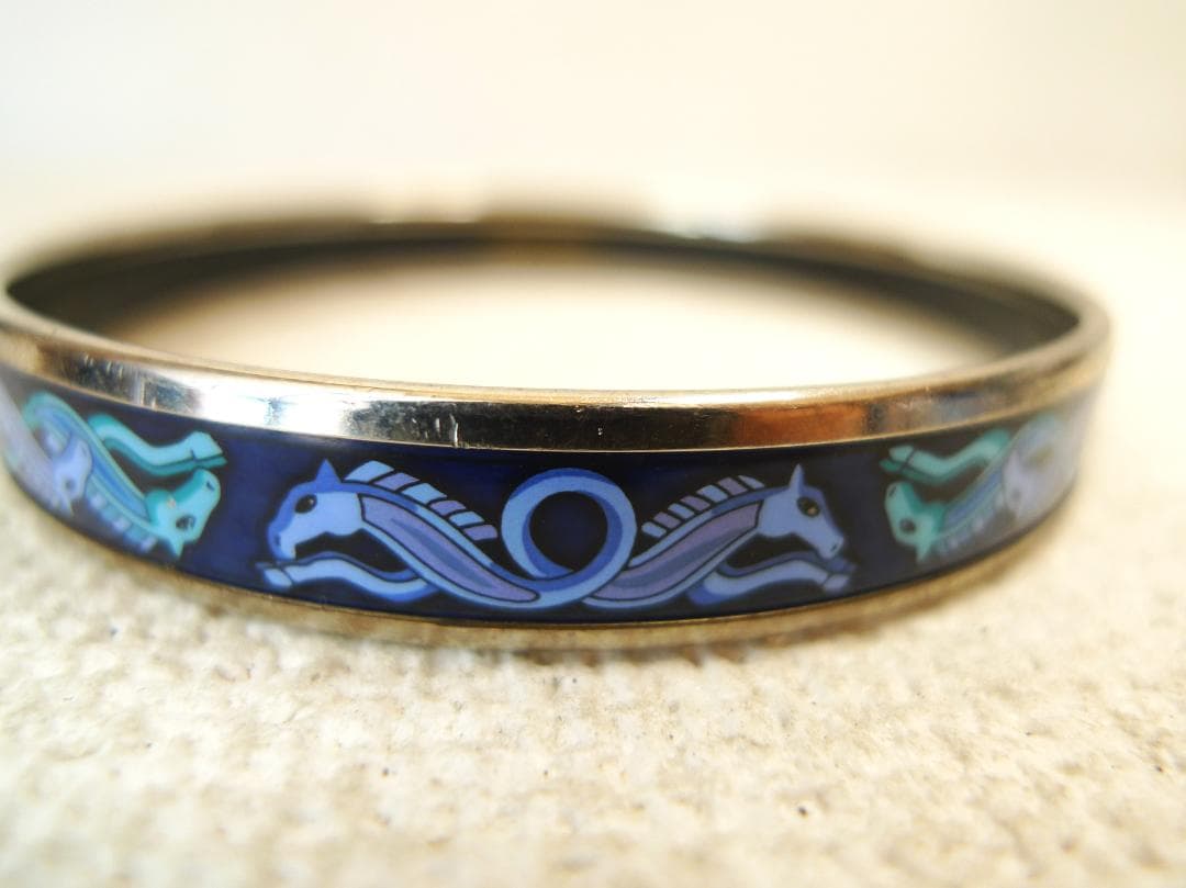 HERMES ネイビーシルバー馬模様 バングル