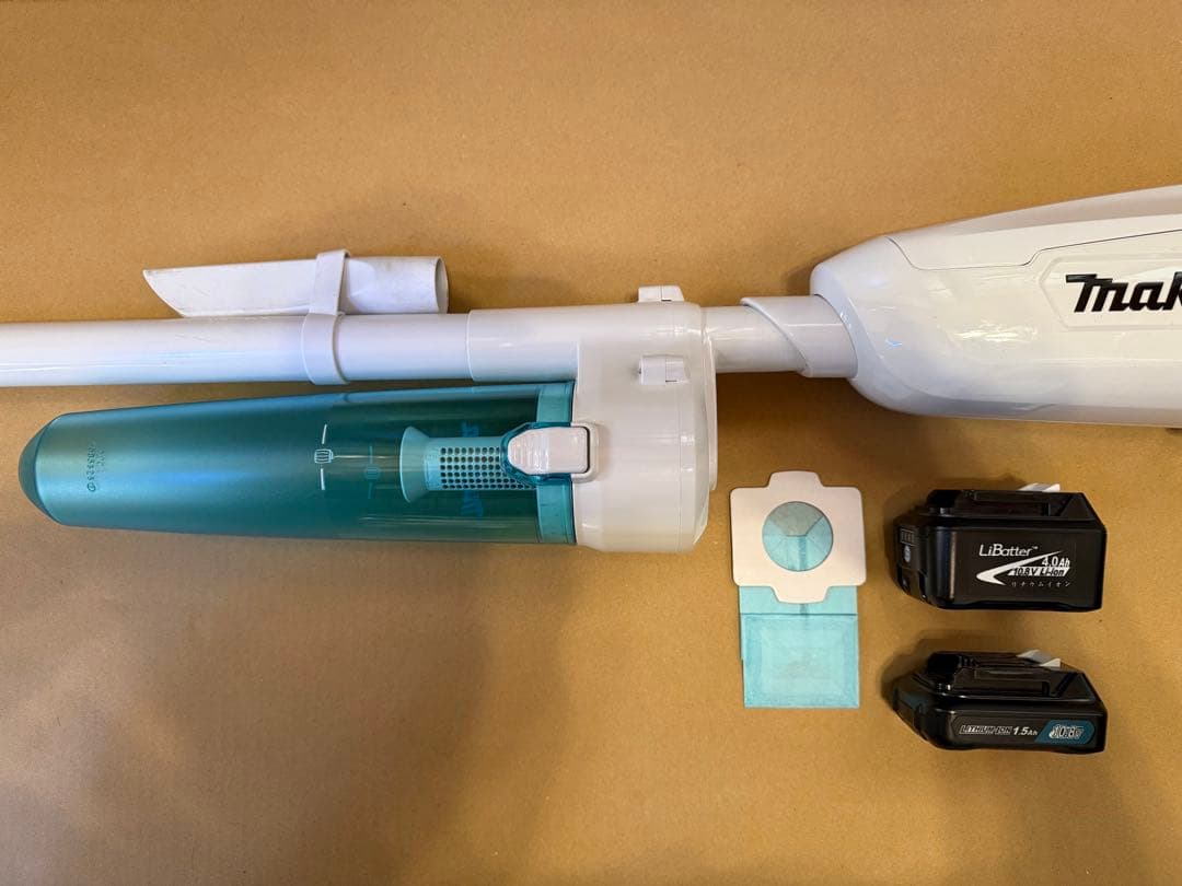 マキタ makita CL107FD スティック型クリーナー (中古 動作品)