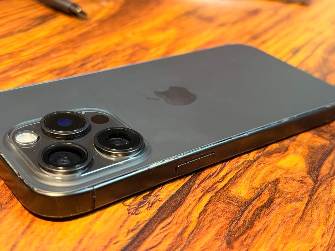 iPhone 15 Pro 128GB ブラックチタニウム