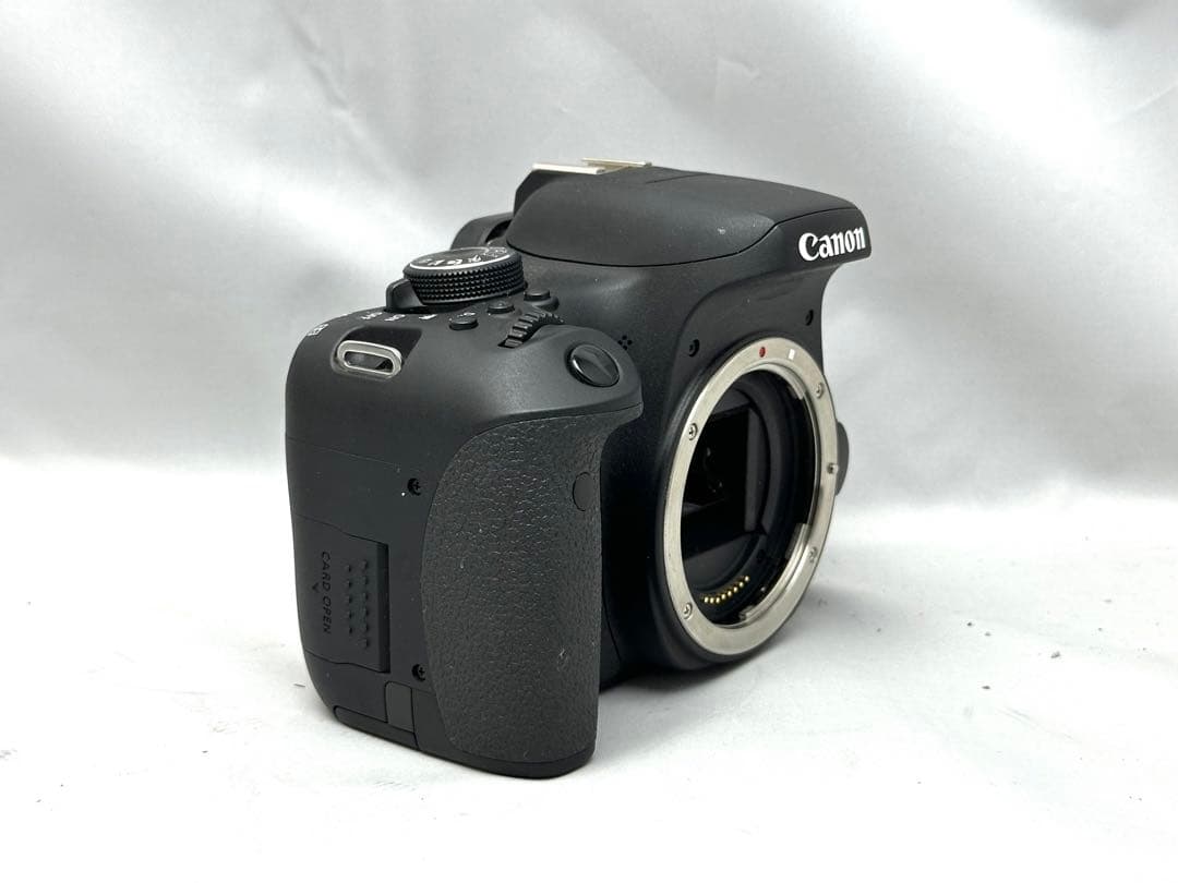 Canon EOS kiss X8i ダブルズームレンズキット♪Wifi搭載♪