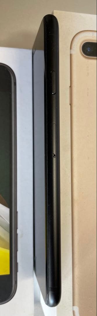 【極美品】Apple iPhone SE2 ブラック 64GB