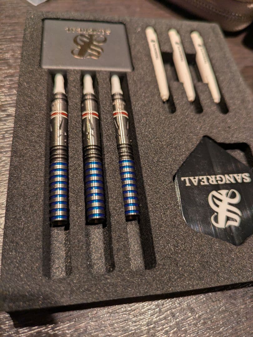 ヴァルメス エスダーツ限定モデル 2BA