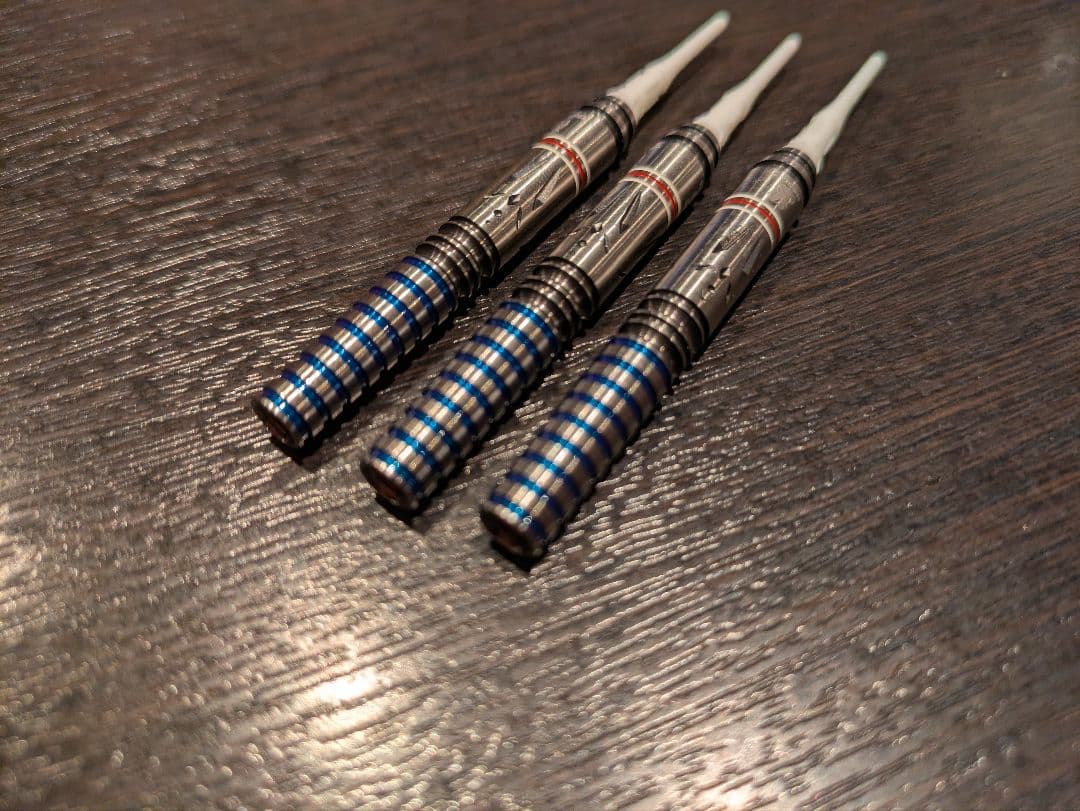 ヴァルメス エスダーツ限定モデル 2BA