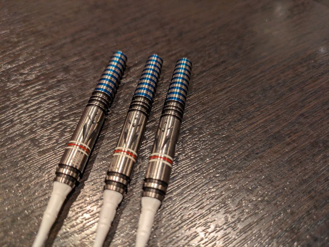 ヴァルメス エスダーツ限定モデル 2BA