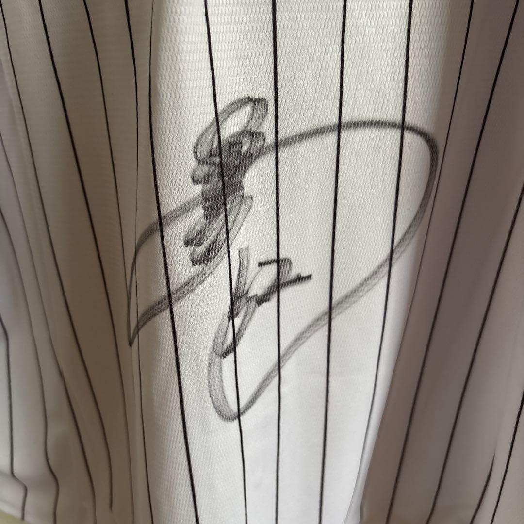 千葉ロッテ 益田直也投手52 サイン入りユニフォーム Lサイズ