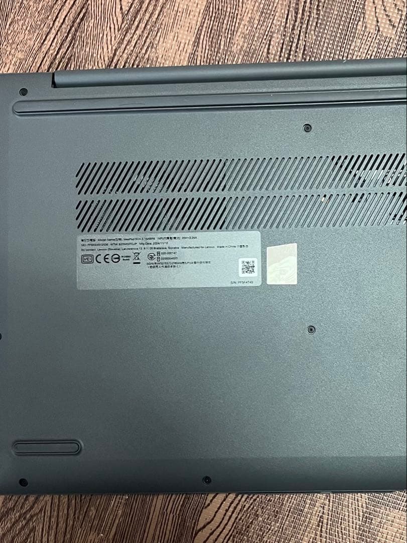 中古　LENOVO IdeaPad Slim 3 82XM 15.6インチ