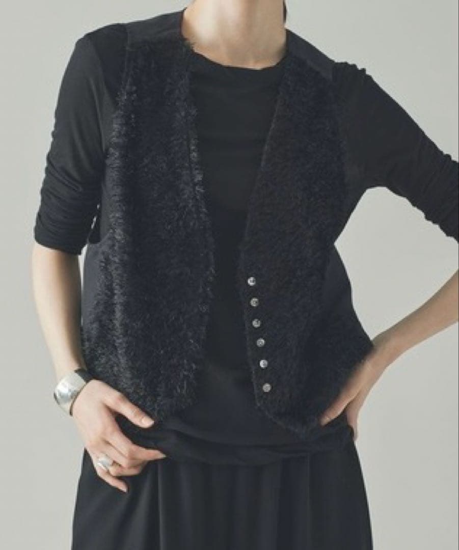 フリンジベスト　ブラック　Curensology