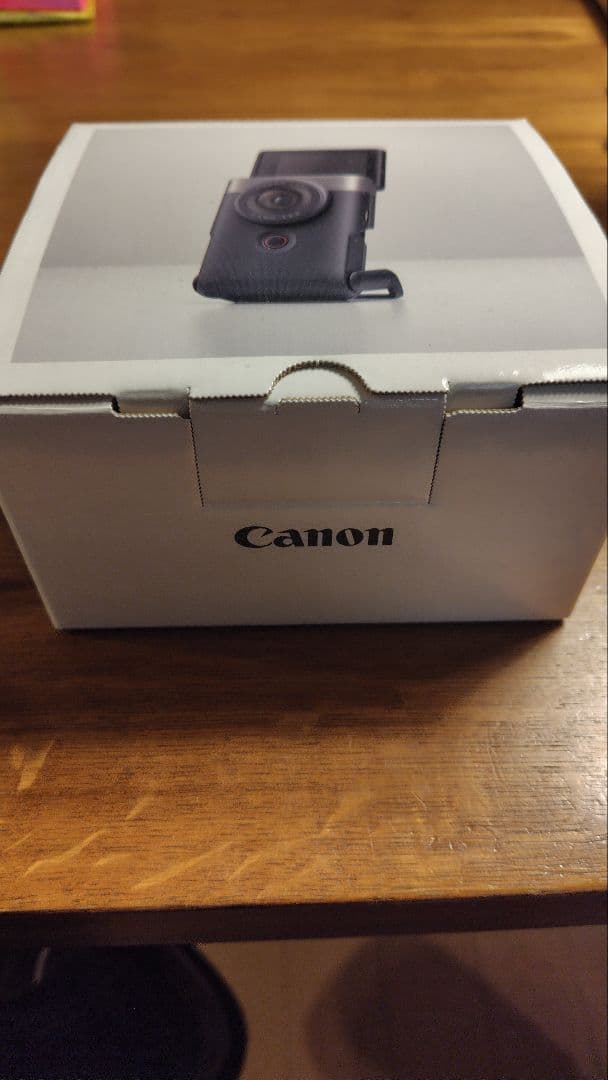 デジタルカメラ Canon Power Shot V10