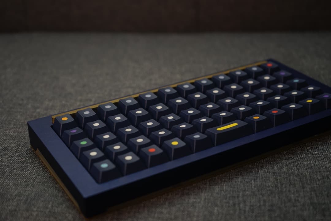 【GB品】自作キーボード Atlas ＋ GMK Dots セット（オーソリニア