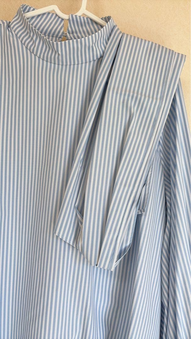 新品 heve ボータイブラウス ストライプ