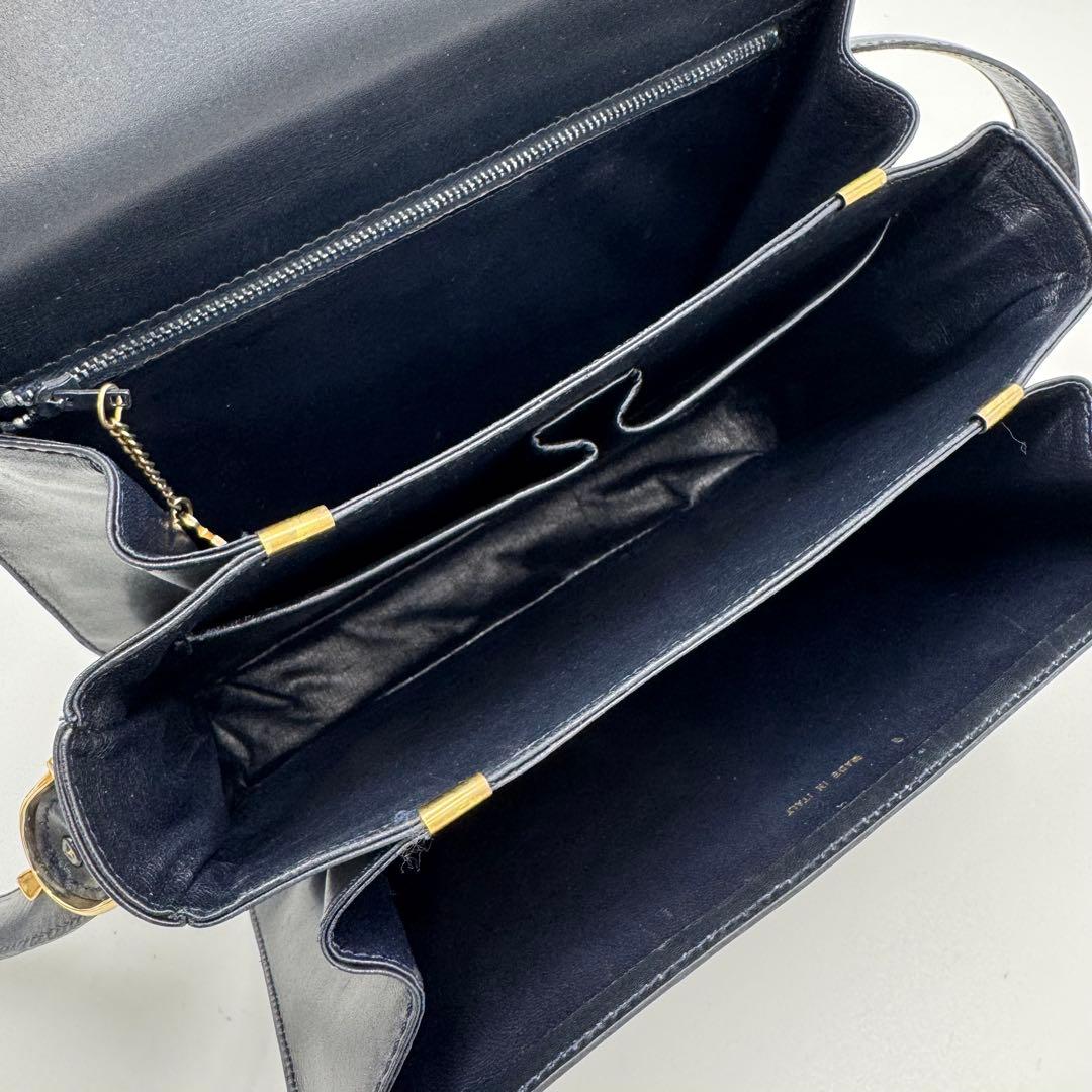 CELINE セリーヌ 馬車金具 カーフ レザー ショルダーバッグ 黒紺