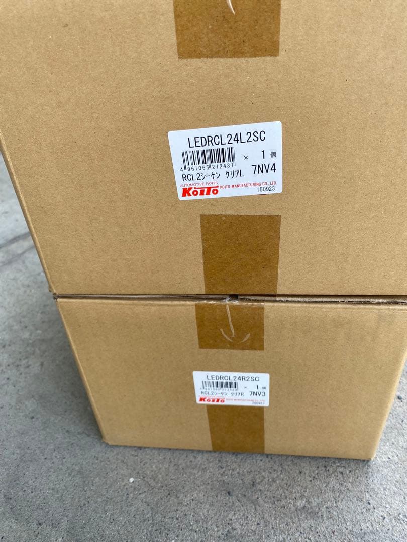 LEDテールランプ 小糸製 日野純正 新車外し