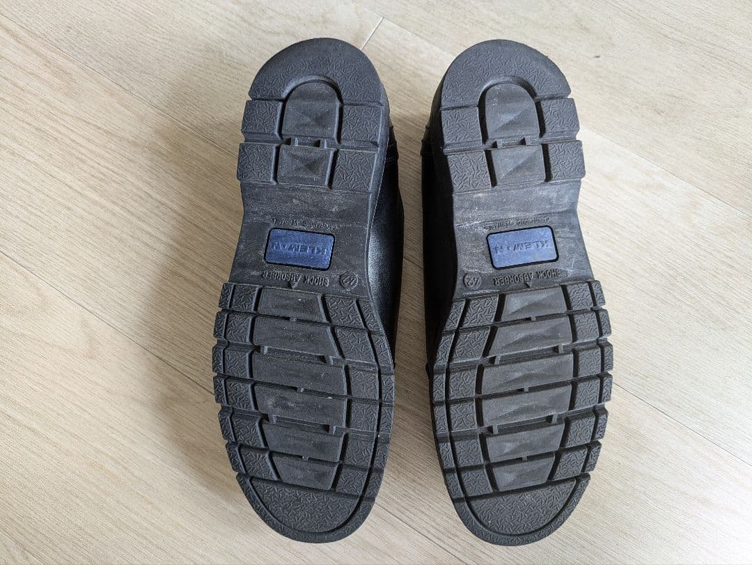 KLEMAN ブラックレザー モカシンシューズ