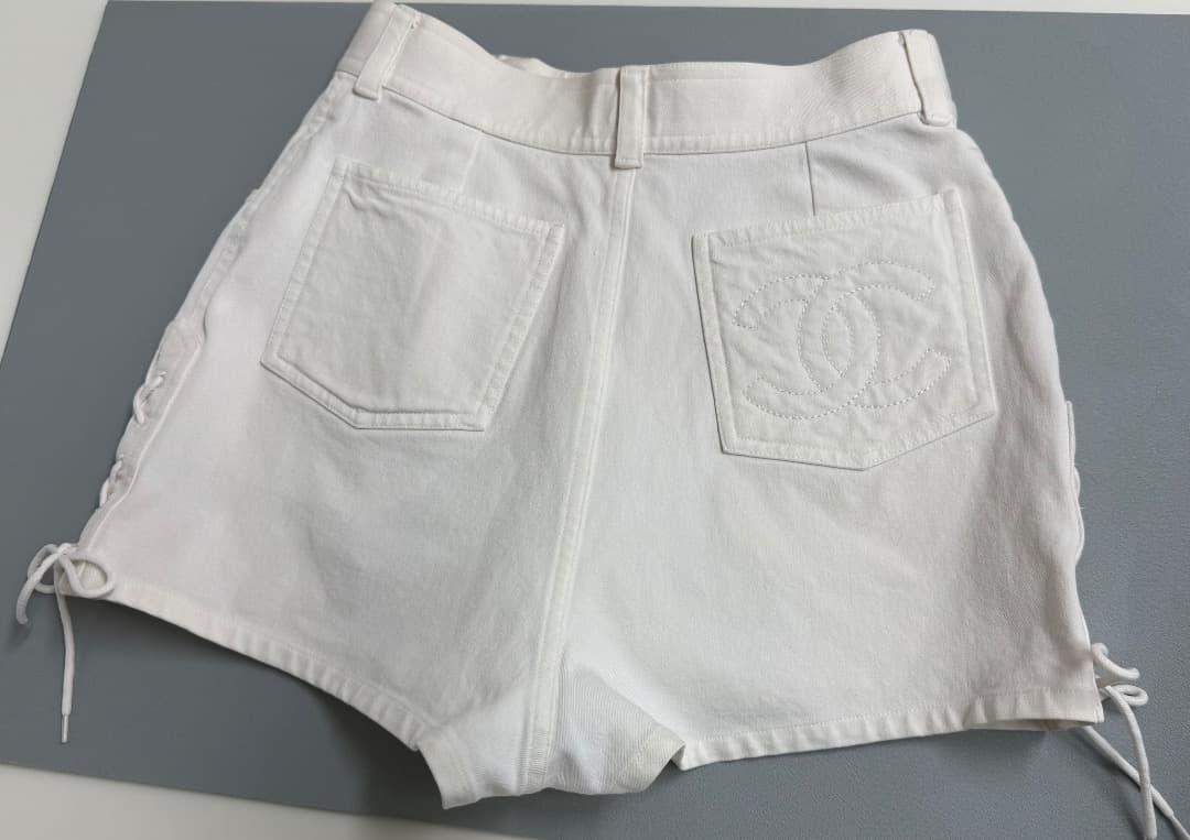 CHANEL デニムショートパンツ