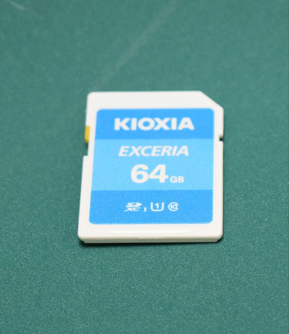 Nikon D5100 デジタル一眼レフカメラ レンズ２本付き