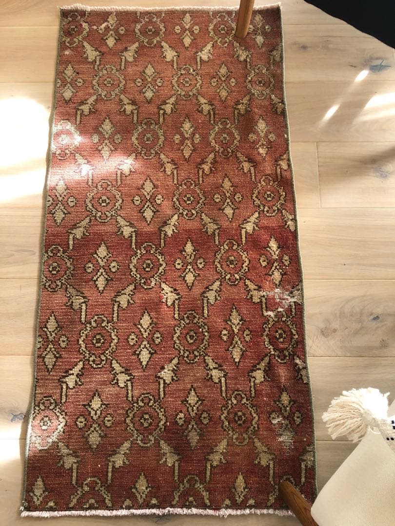 ヴィンテージラグ　ジオメトリック　幾何学　トルコ　アナトリア　オーバーダイ