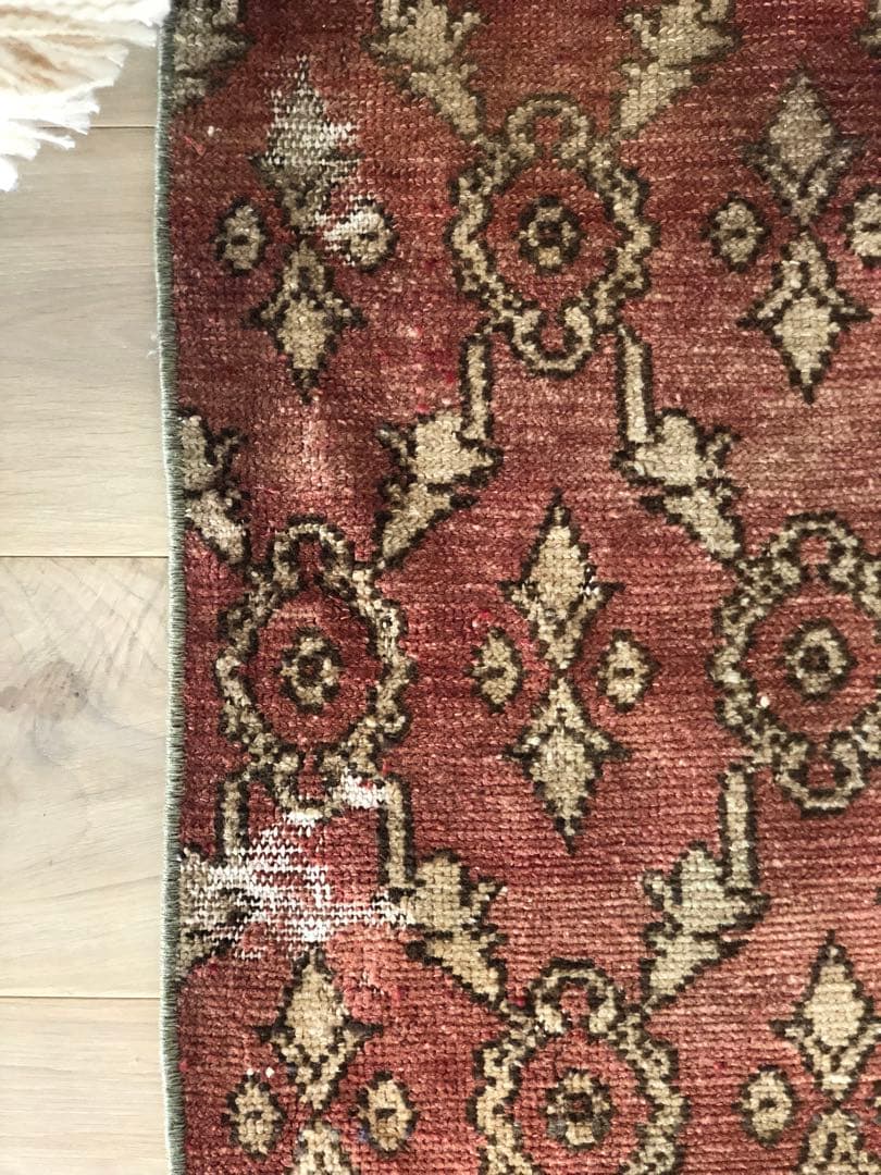 ヴィンテージラグ　ジオメトリック　幾何学　トルコ　アナトリア　オーバーダイ