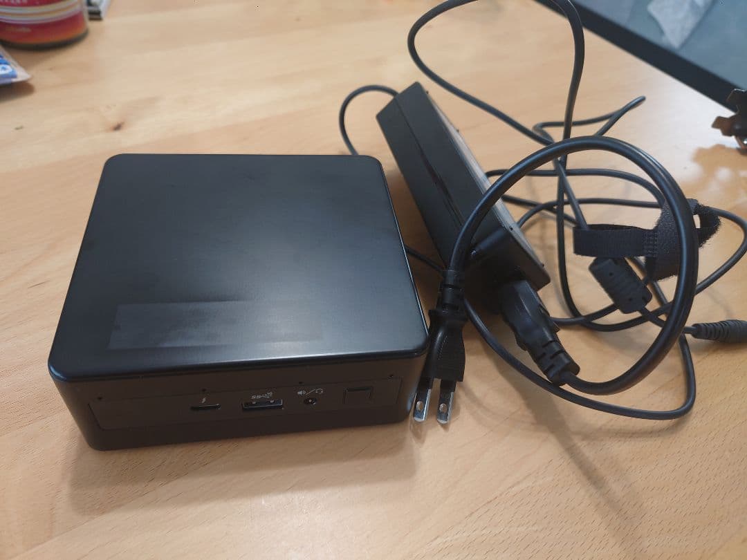 win11 pro導入済 intel ミニPC NUC11PAHi3000