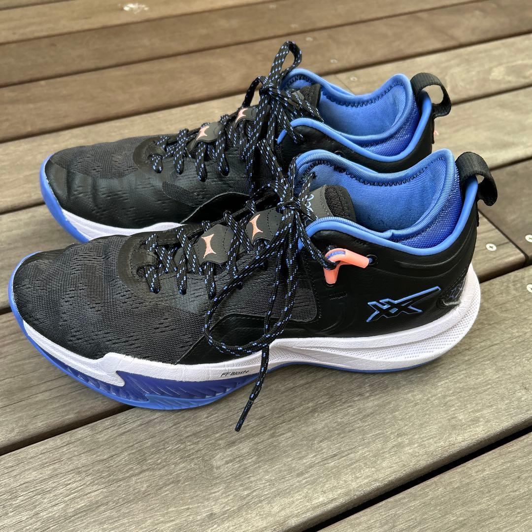 【しょーた】NOVA SURGE LOW 2 26.5cm