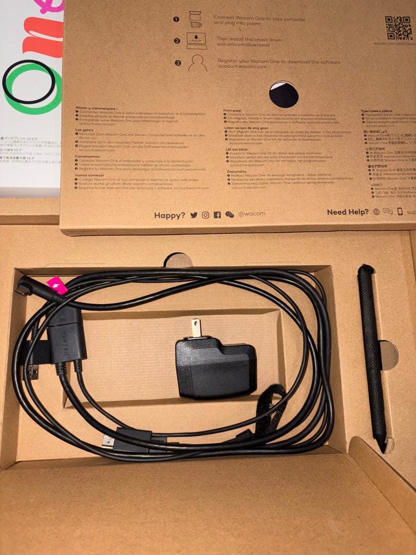 液晶ペンタブレット本体Wacom One 13 DTC133W0D 鉛筆ペン付き