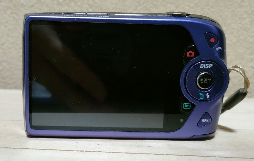 CASIO EXILIM EX-Z2000　コンデジ　デジカメ
