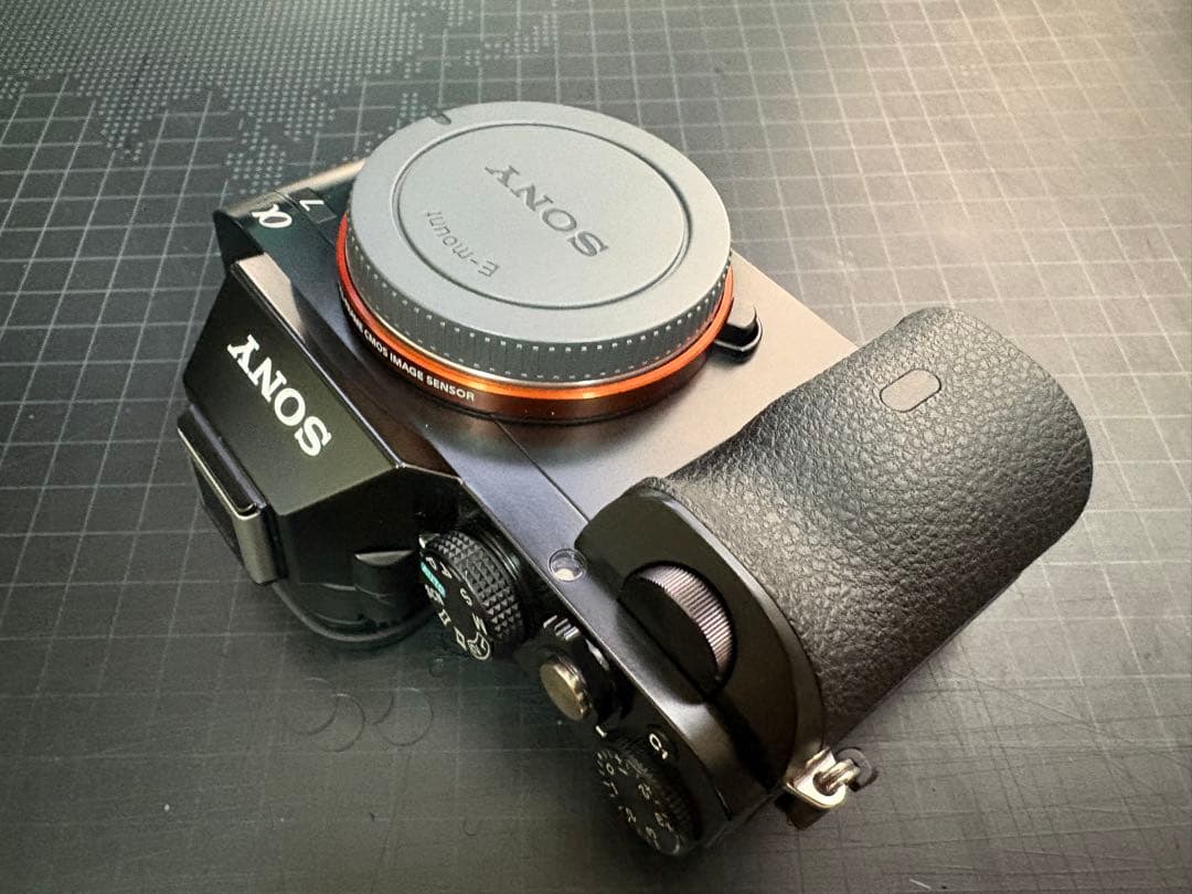 美品 SONY α7 ボディ（ILCE-7）フルサイズミラーレス