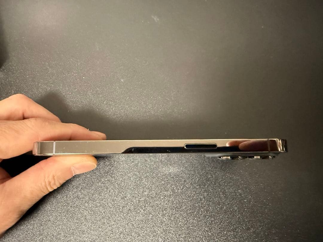 Apple iPhone13pro 1TB グラファイト