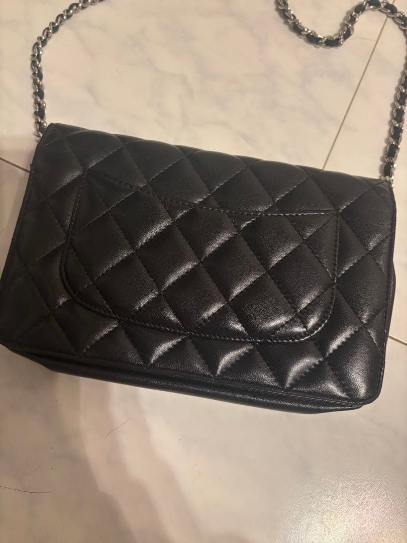 CHANEL チェーンウォレット　シルバー金具　難あり