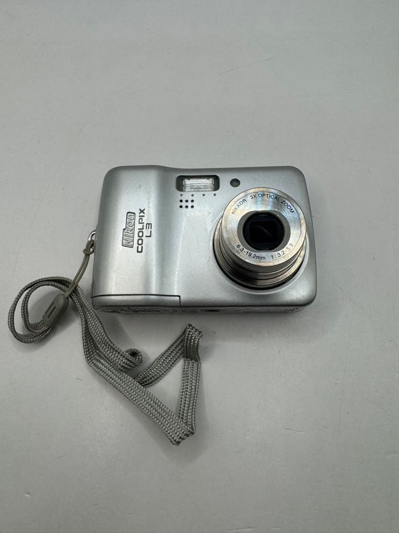 Nikon COOLPIX L32 単三電池