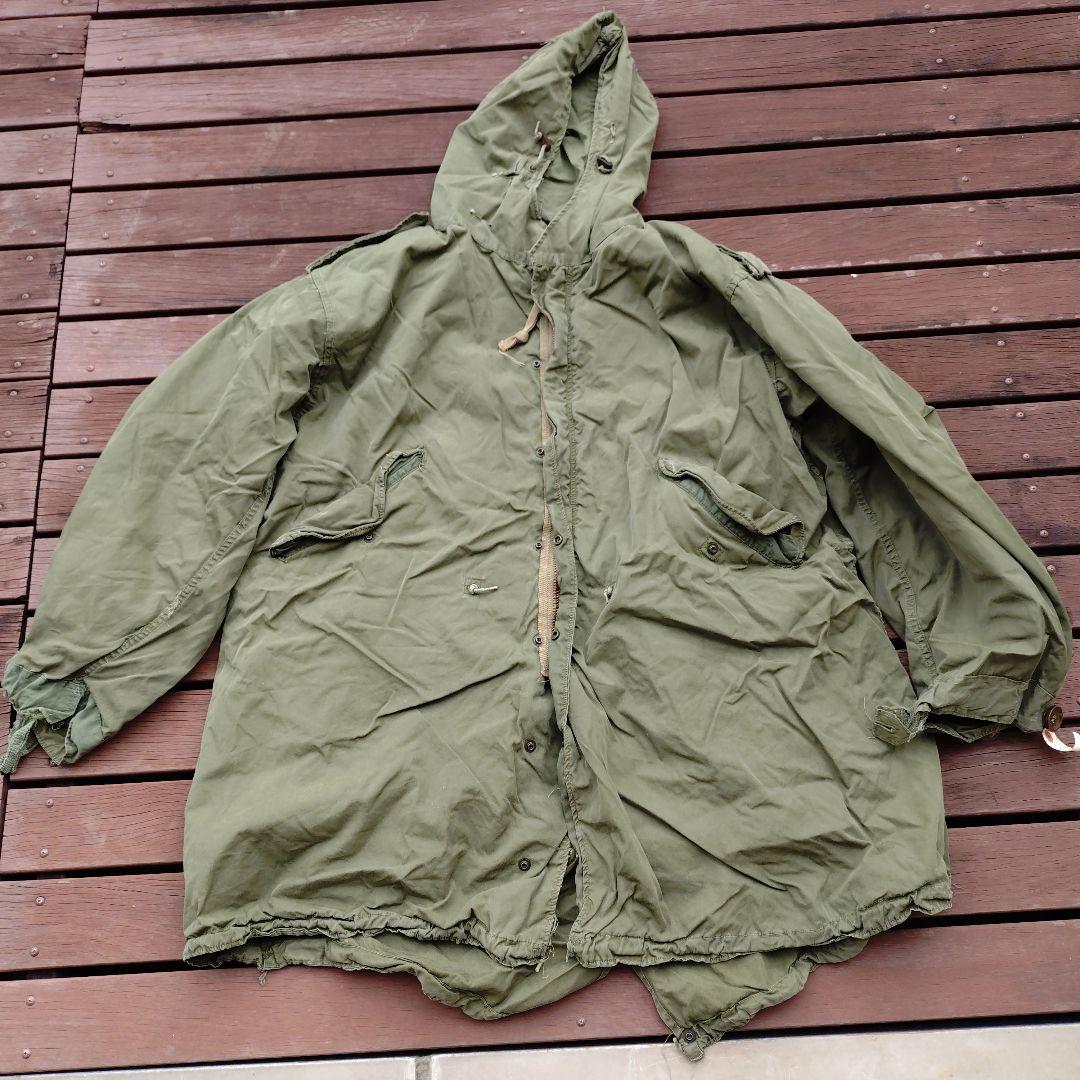 オリーブグリーン ミリタリージャケット