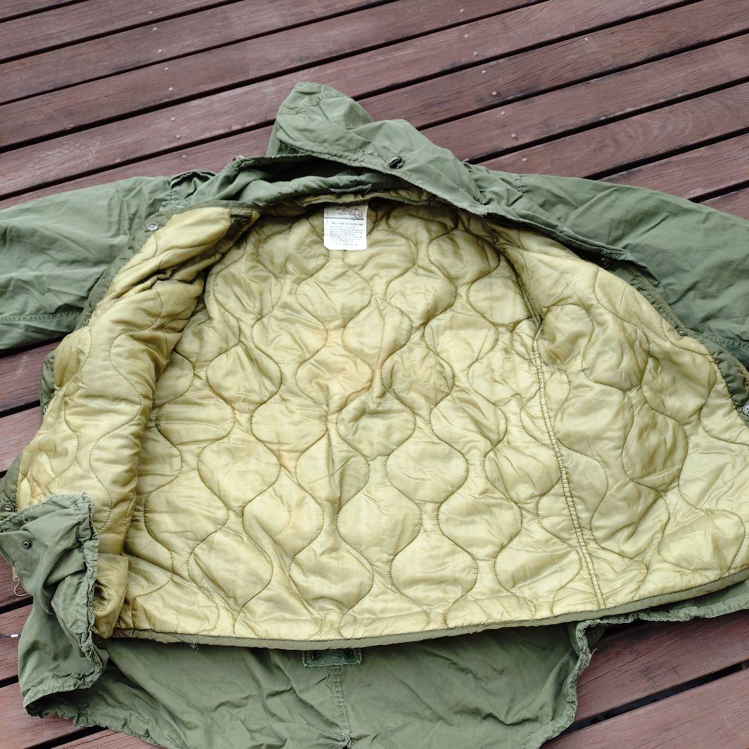 オリーブグリーン ミリタリージャケット