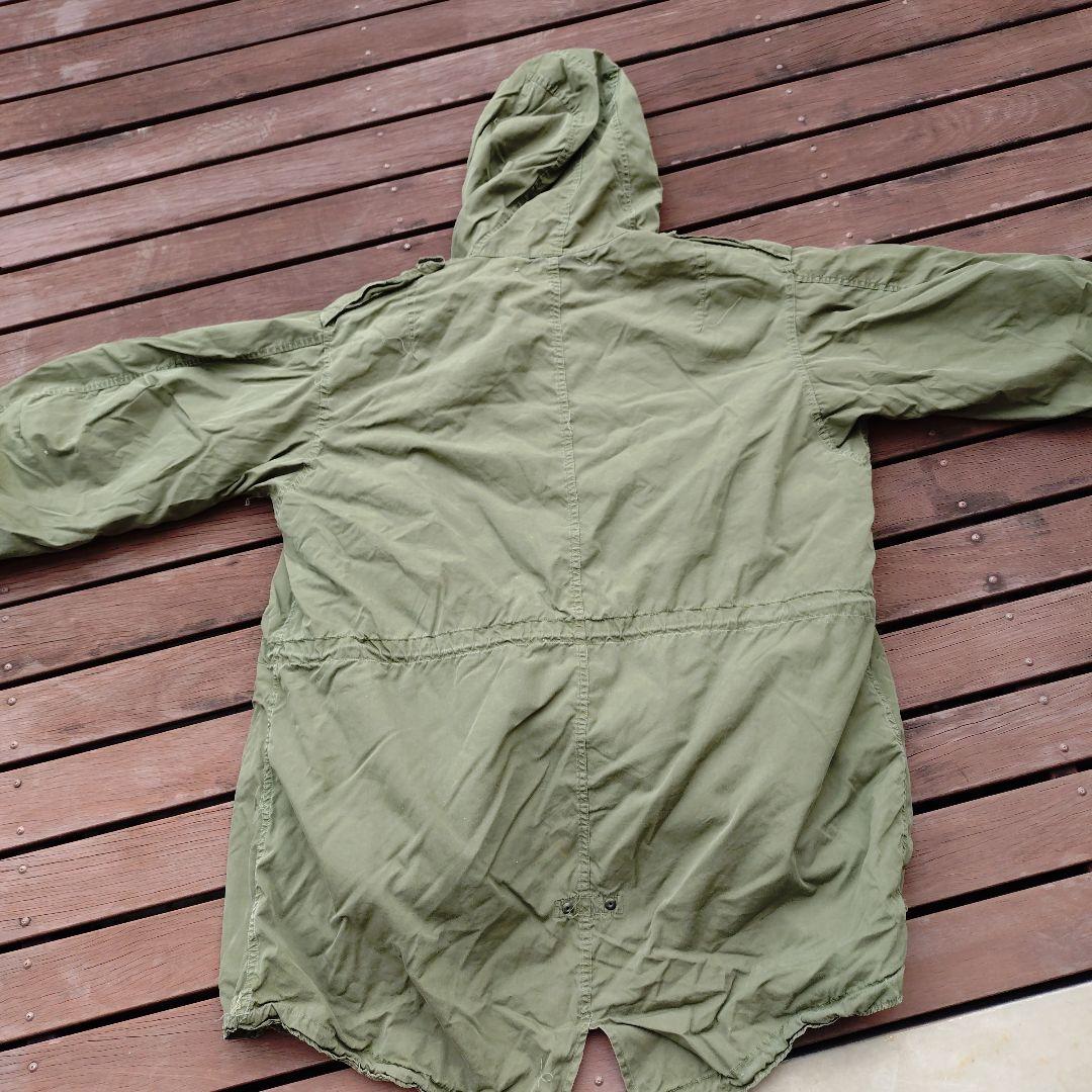 オリーブグリーン ミリタリージャケット