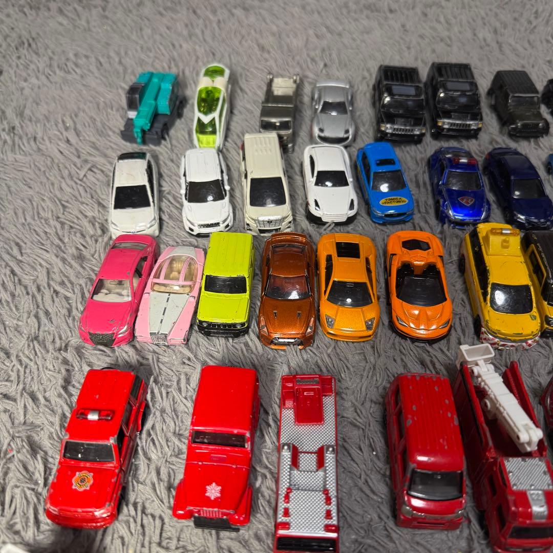 トミカ　ミニカー　129個　カーズ　消防車　救急車　パトカー　キャラクター